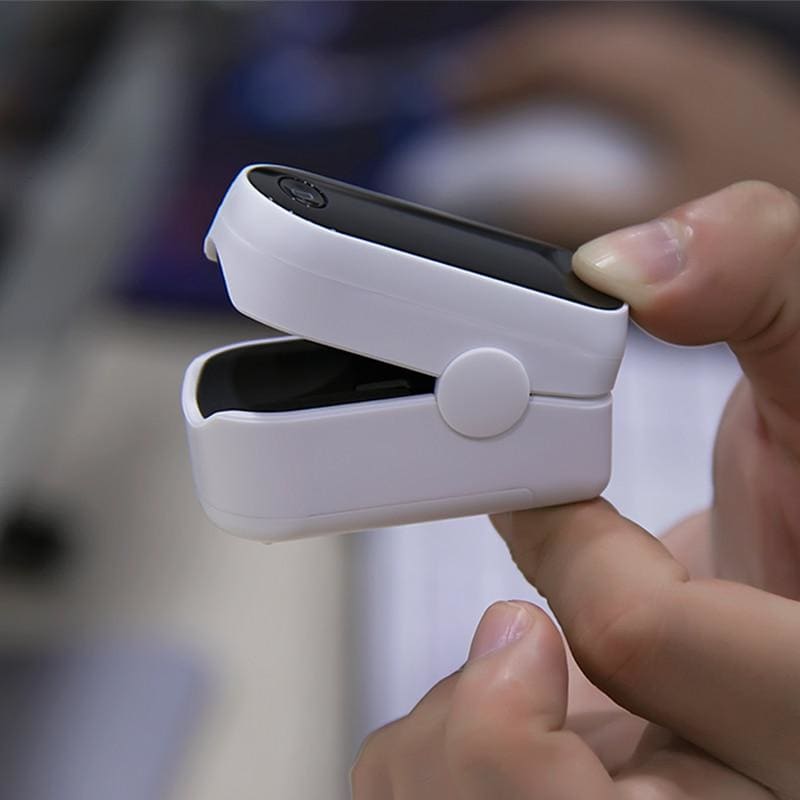 Oxymètre de pouls du bout des doigts avec écran OLED